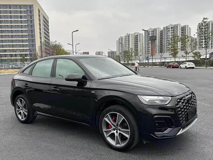 Фото 3 - Audi Q5L Sportback