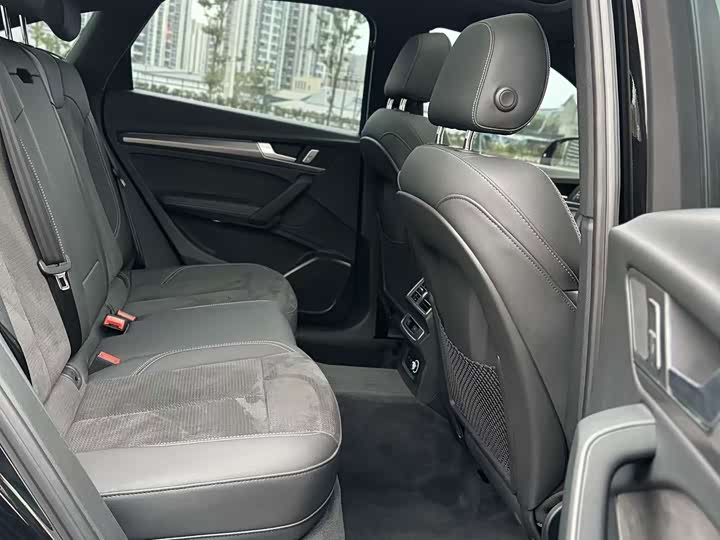 Фото 8 - Audi Q5L Sportback