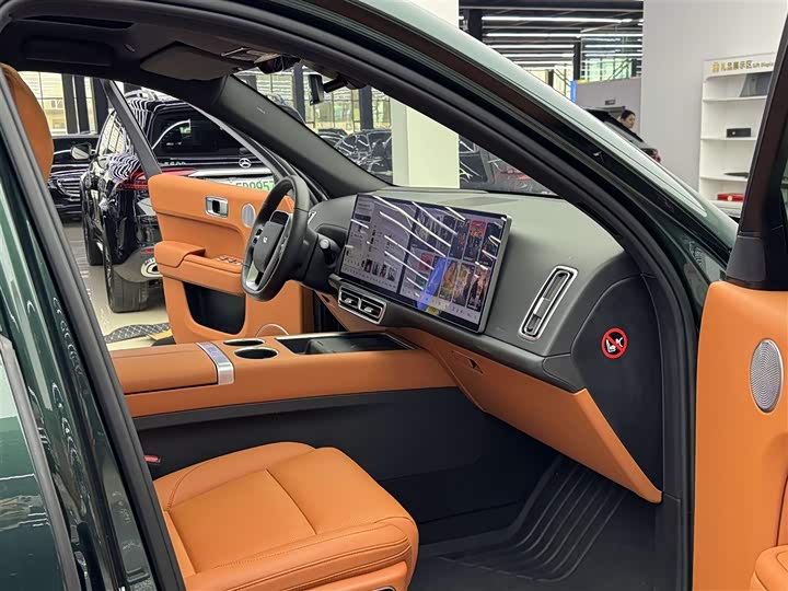 Фото 8 - LiXiang L7