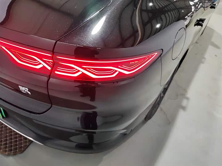 Фото 8 - BYD Han