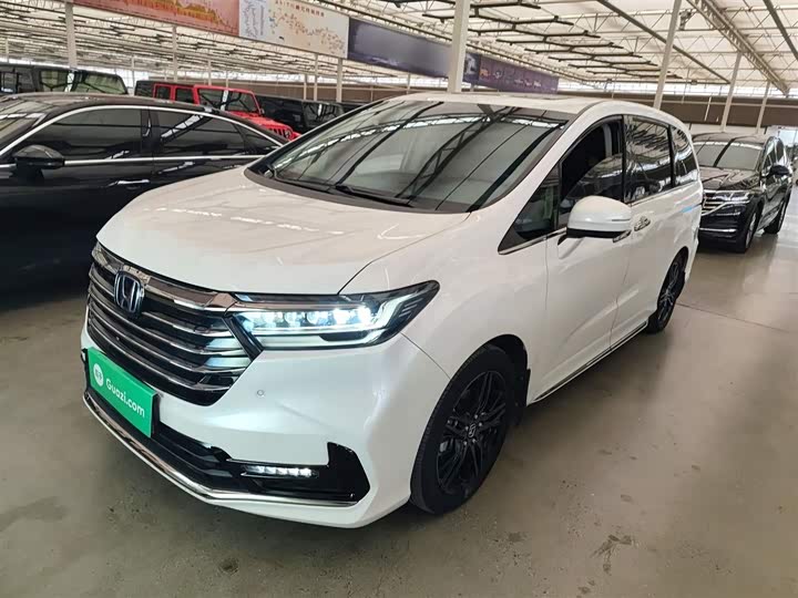 Фото 1 - Honda Odyssey