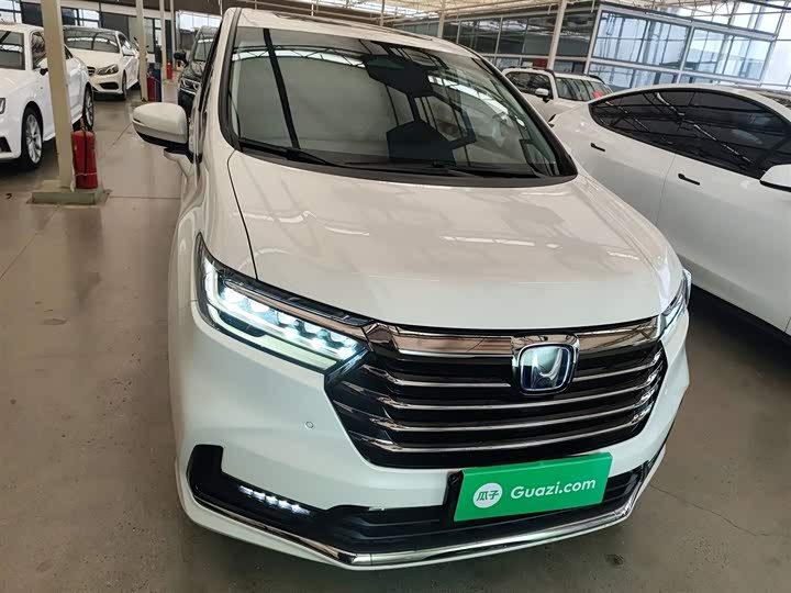 Фото 3 - Honda Odyssey