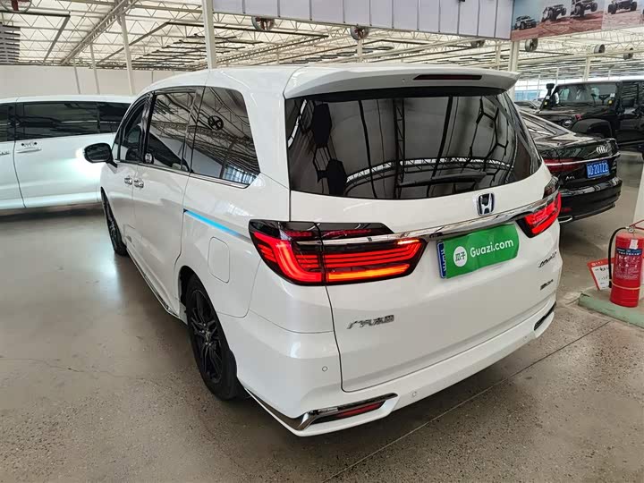 Фото 5 - Honda Odyssey