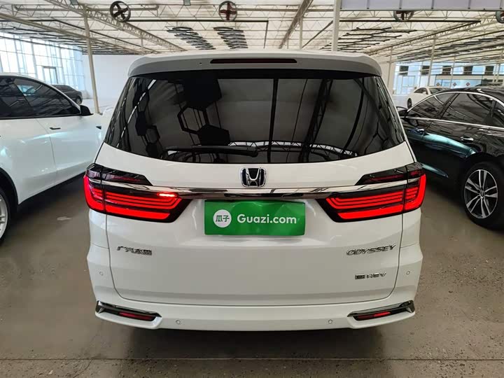 Фото 6 - Honda Odyssey