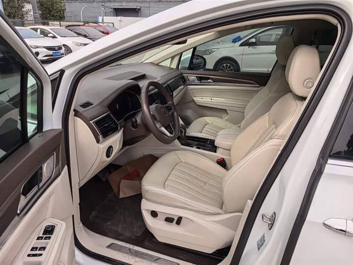 Фото 9 - Volkswagen Viloran