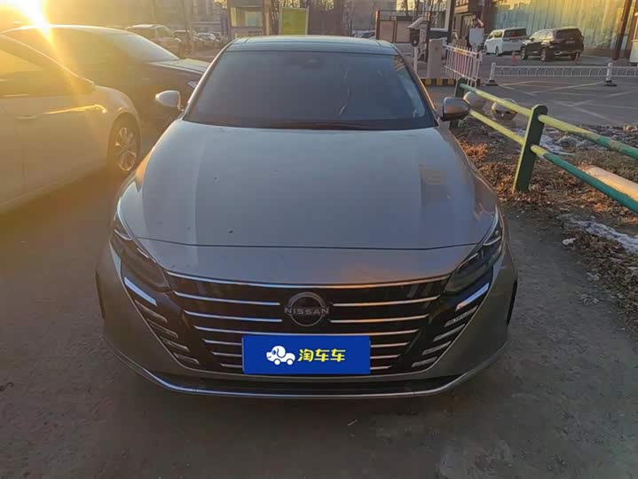 Фото 2 - Nissan Teana