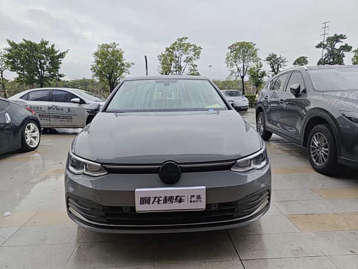 Фото 2 - Volkswagen Golf