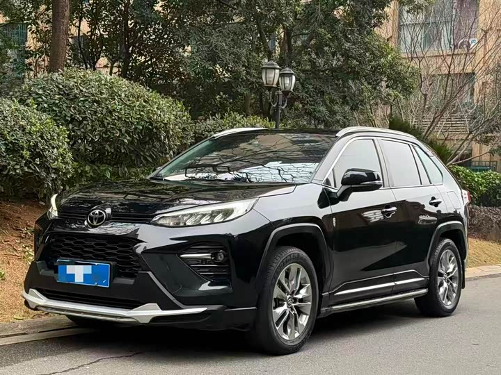 Фото 2 - Toyota Wildlander