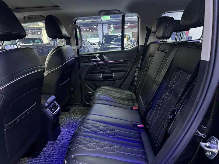 Фото 6 - Tank 300