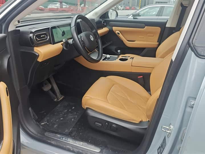 Фото 9 - Leapmotor C11