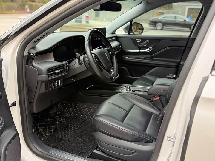 Фото 7 - Lincoln Corsair