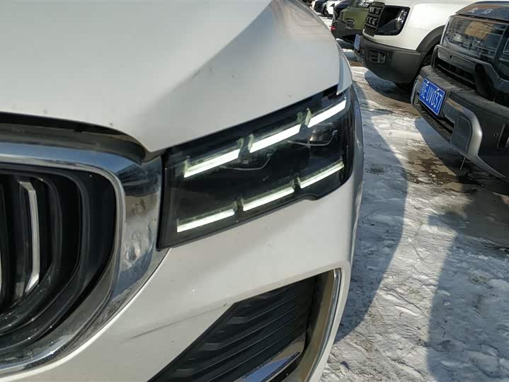 Фото 5 - Geely Monjaro