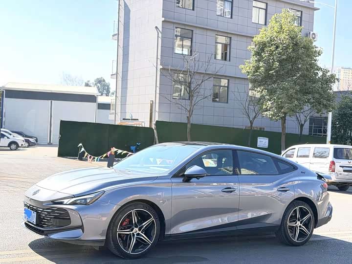 Фото 1 - MG Motor 7