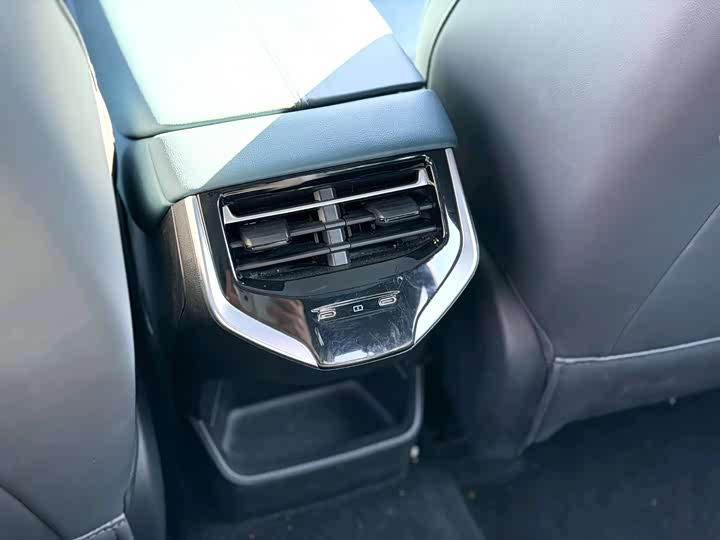 Фото 8 - MG Motor 7