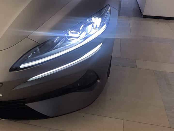 Фото 5 - Denza Z9GT