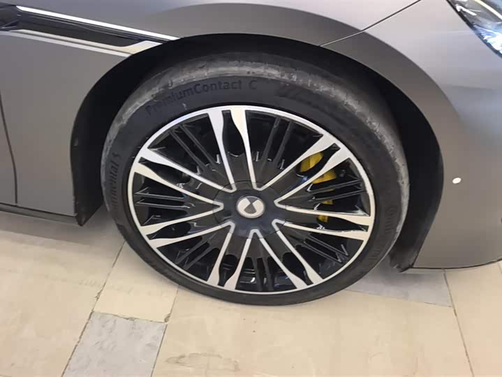 Фото 6 - Denza Z9GT