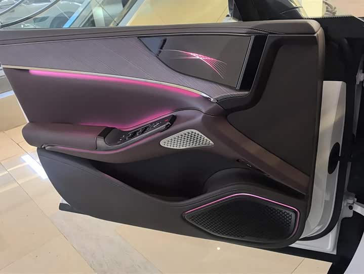 Фото 7 - Denza Z9GT