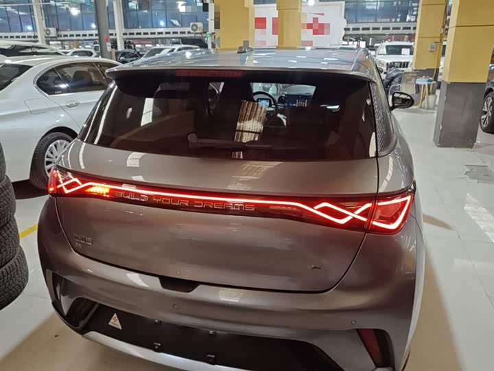 Фото 6 - BYD Dolphin