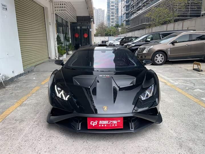 Фото 2 - Lamborghini Huracán