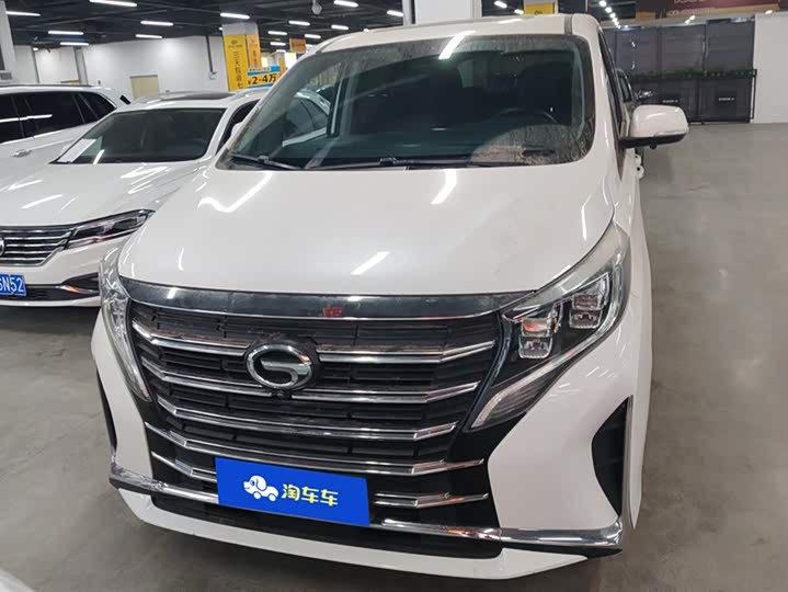 Фото 2 - GAC Trumpchi M8