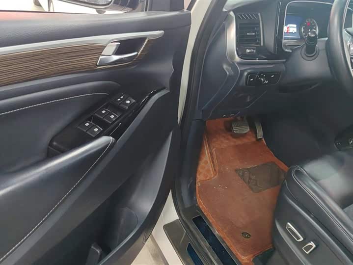 Фото 7 - GAC Trumpchi M8