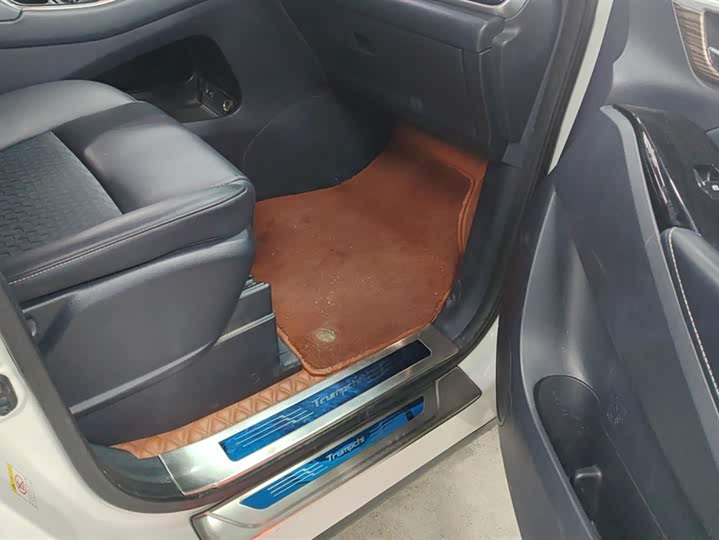 Фото 8 - GAC Trumpchi M8