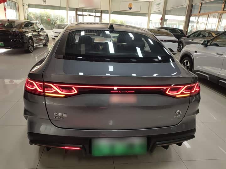 Фото 6 - BYD Qin L