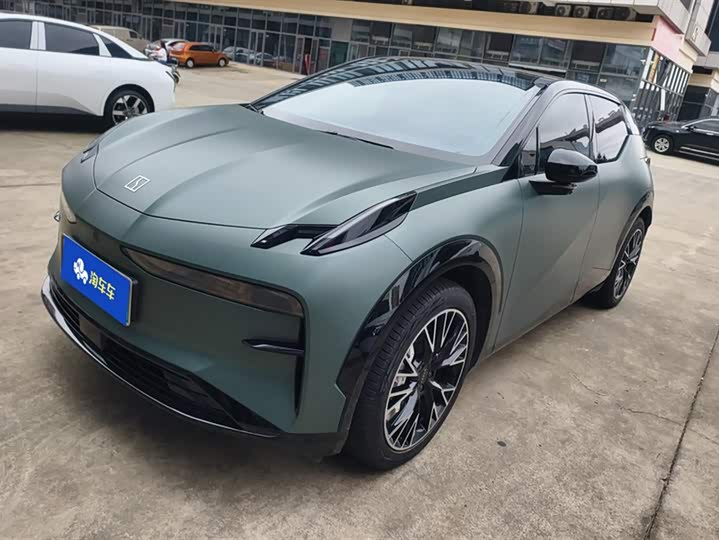 Фото 1 - Zeekr X