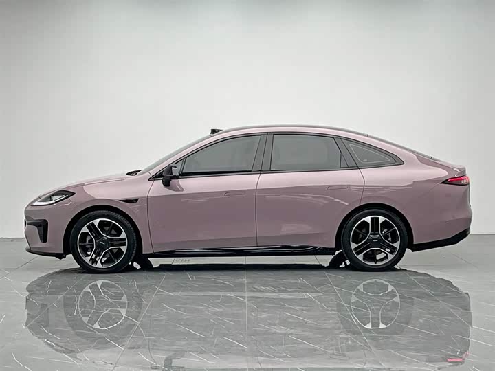 Фото 3 - GAC Aion RT