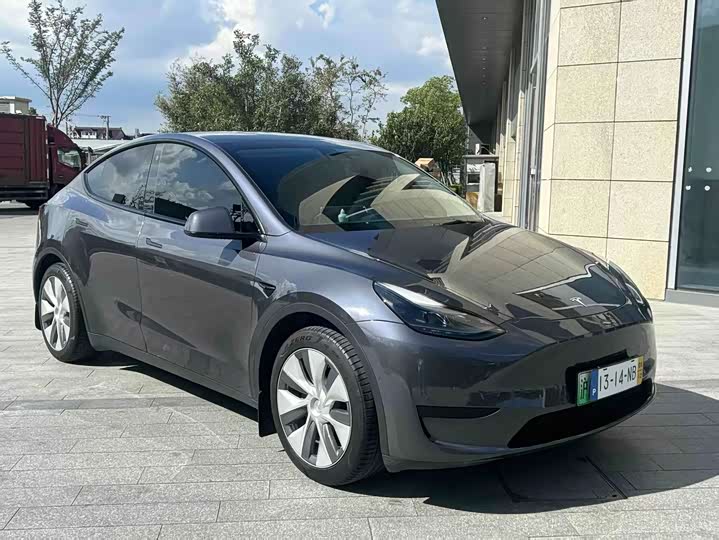 Фото 2 - Tesla Model Y