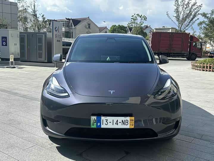 Фото 3 - Tesla Model Y