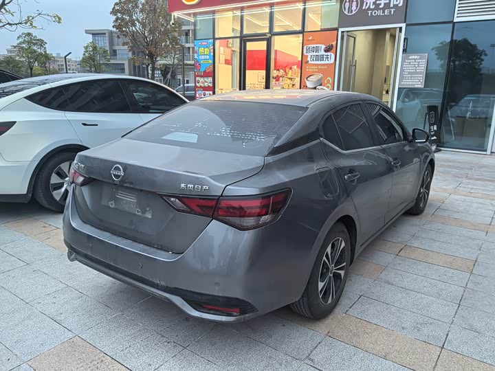 Фото 9 - Nissan Sylphy