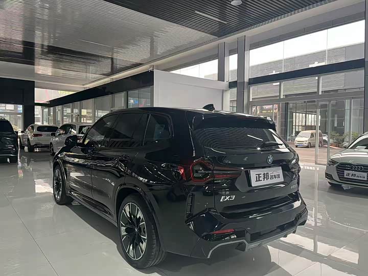 Фото 5 - BMW iX3