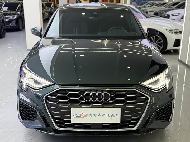 Фото 2 - Audi A3