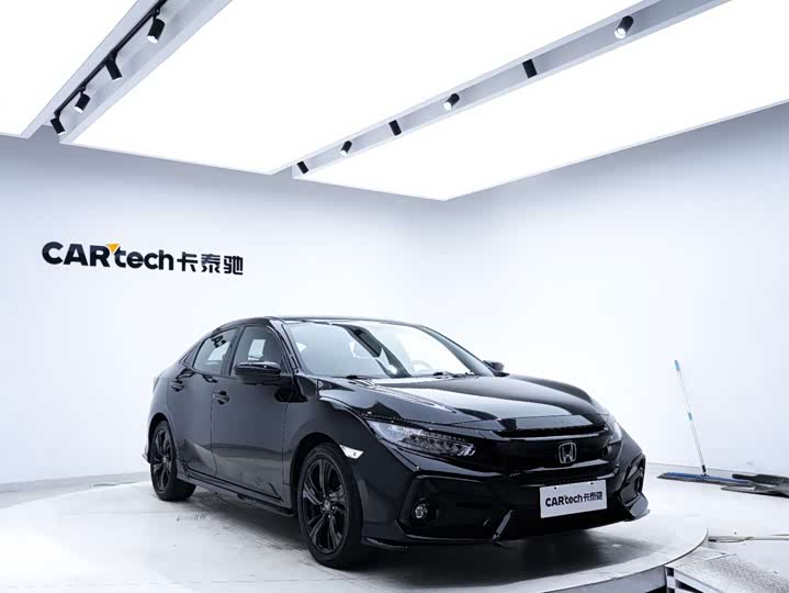 Фото 2 - Honda Civic