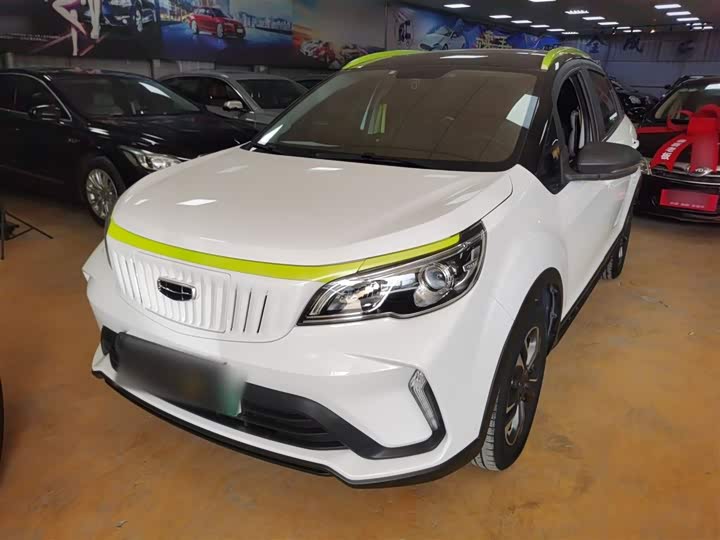 Фото 2 - Geely Geometry EX3