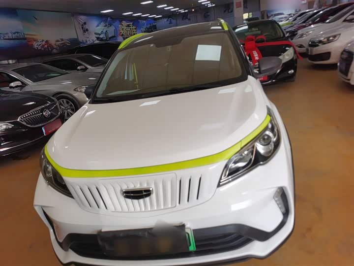 Фото 3 - Geely Geometry EX3