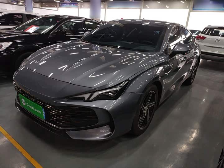 Фото 1 - MG Motor 7