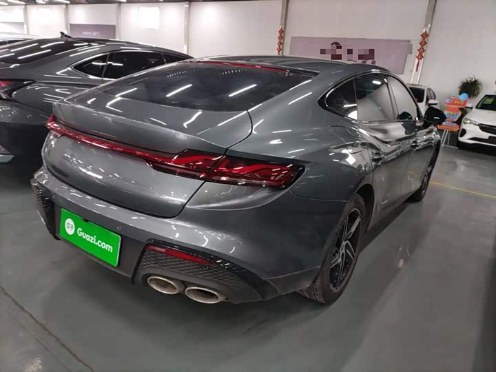 Фото 7 - MG Motor 7