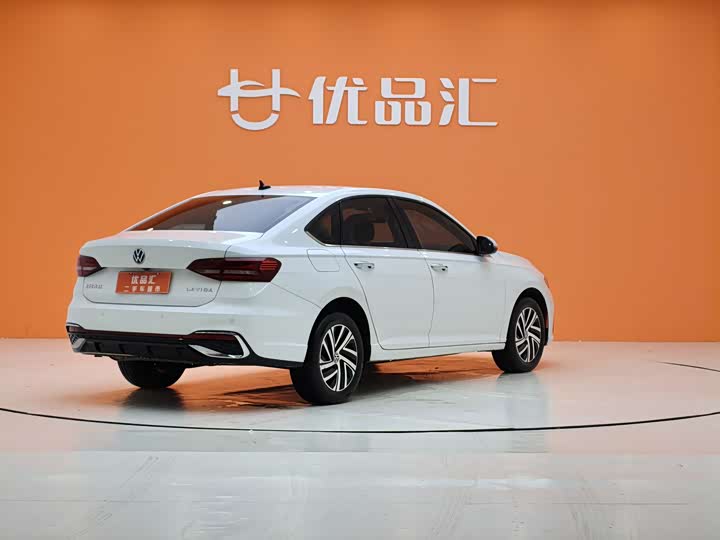 Фото 7 - Volkswagen Lavida