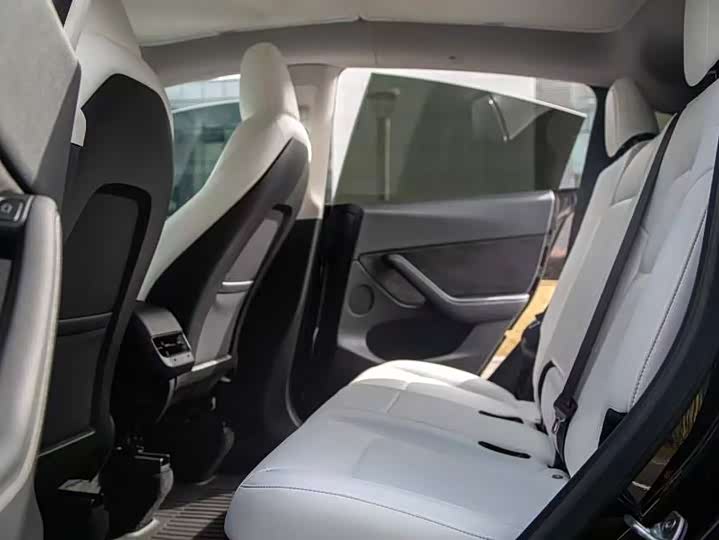 Фото 5 - Tesla Model Y