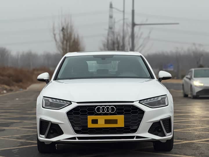 Фото 2 - Audi A4L