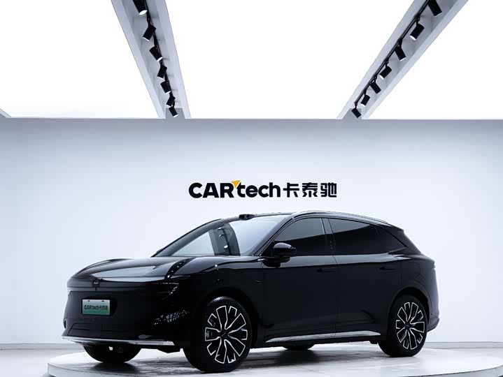 Фото 1 - Zeekr 7X