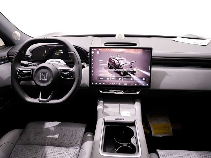 Фото 3 - Zeekr 7X