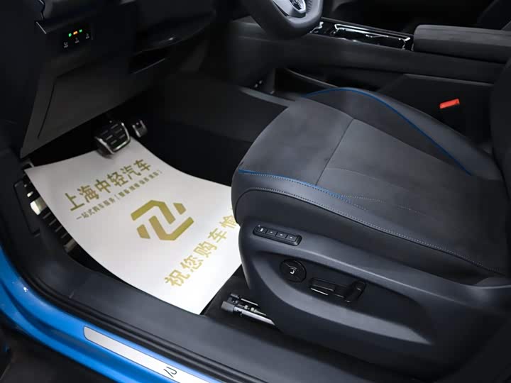 Фото 9 - Volkswagen Tiguan L Pro