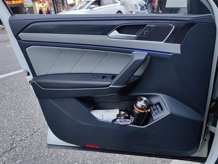 Фото 7 - Volkswagen Tayron GTE Hybrid