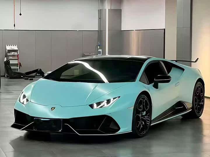 Фото 2 - Lamborghini Huracán