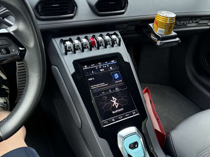 Фото 3 - Lamborghini Huracán