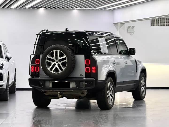 Фото 4 - Land Rover Defender