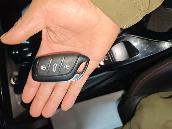 Фото 9 - MG Motor 5